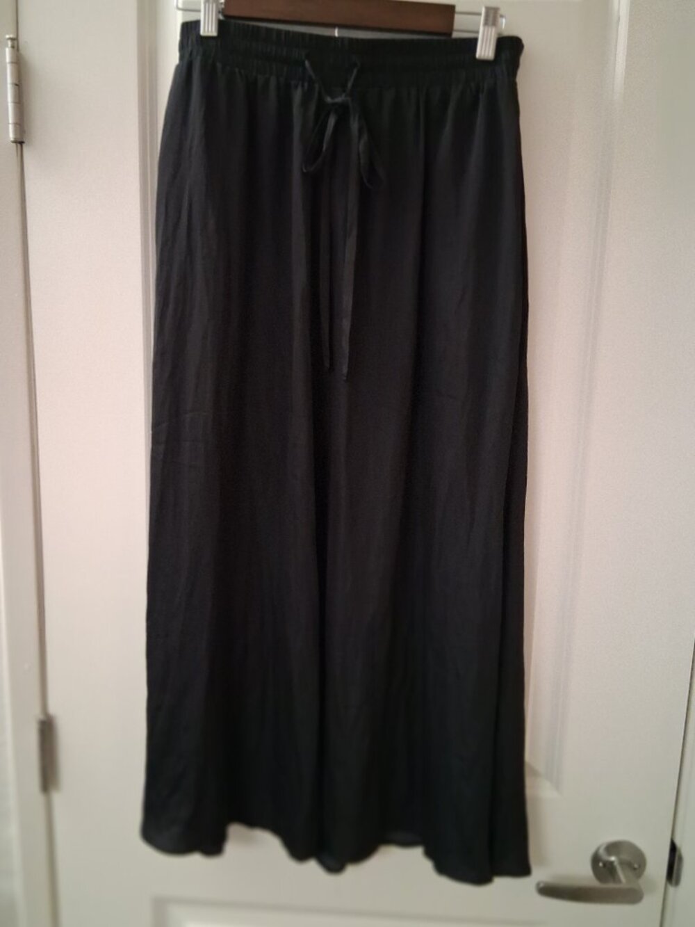 Loft Women's Black Flowy Drawstring Maxi Skirt SZ S NWT